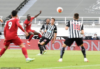 Liverpool 3-1 Newcastle: Cái kết trọn vẹn cho nhà vô địch