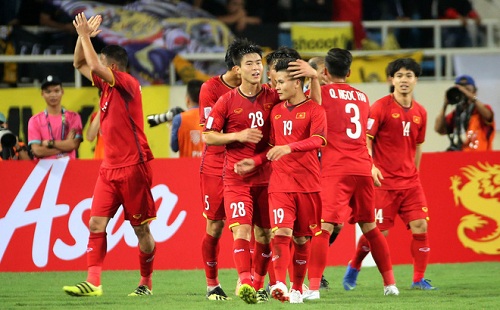 ĐT Việt Nam thăng tiếng trên BXH FIFA sau khi hạ gục Malaysia